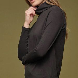 Tradlands Monty Turtleneck